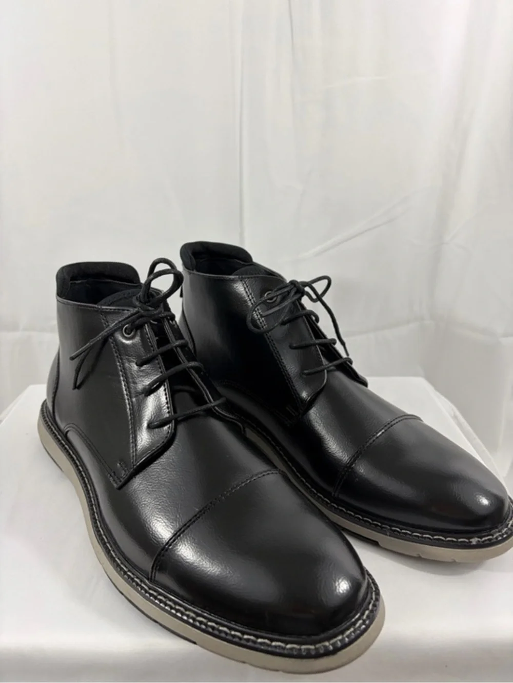NWT Vance Co Men's Size 10.5 Black Leather Lace-Up Chukka Boots